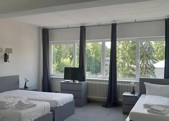 Bola 5 3 Betten & Kueche Hamburg